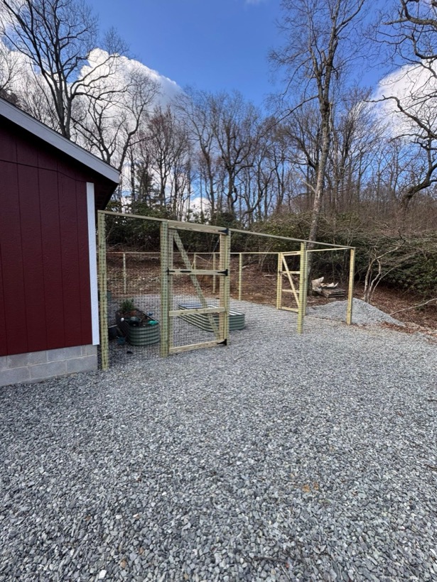 Fence and deck work in Lansing
